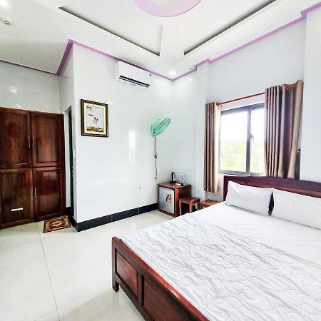 Huong Duong Hotel Dao Phu Quy Екстер'єр фото