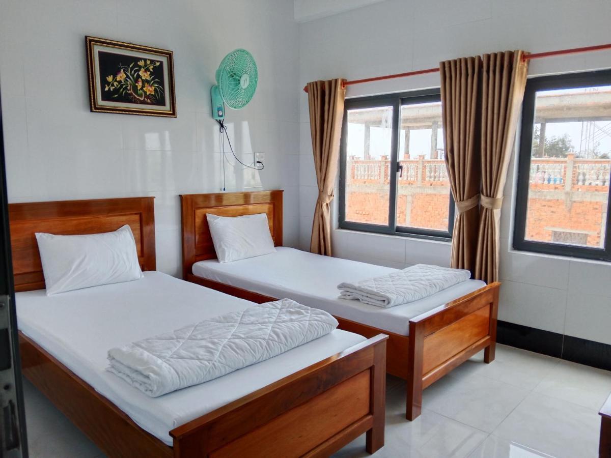 Huong Duong Hotel Dao Phu Quy Екстер'єр фото