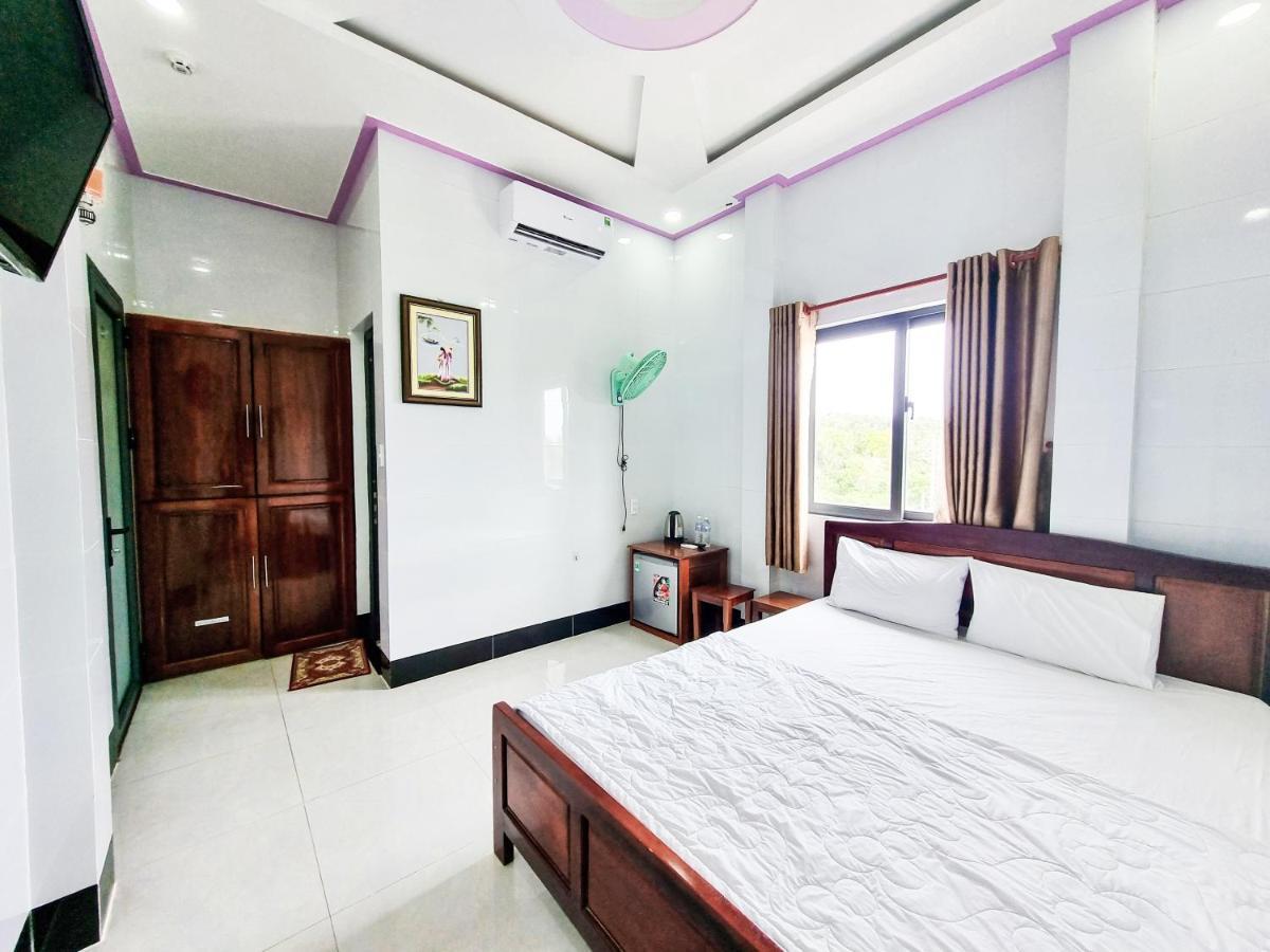 Huong Duong Hotel Dao Phu Quy Екстер'єр фото